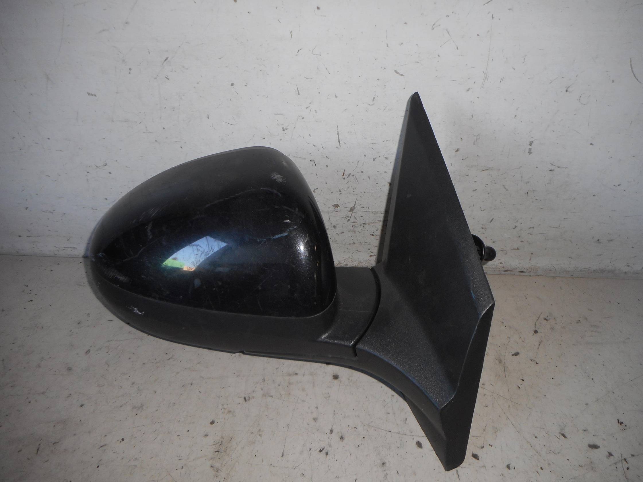 Retrovisore est. dx.